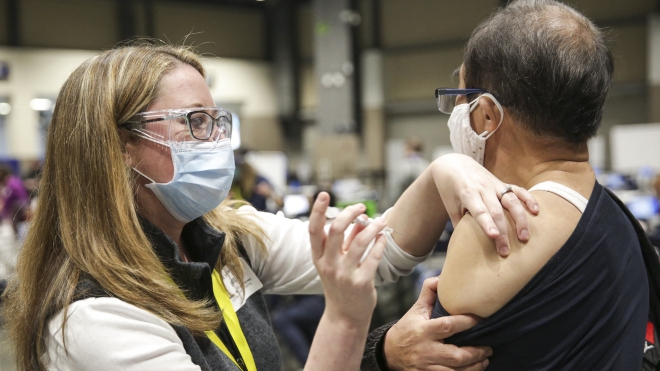 Mỹ tuyên bố sẽ thúc đẩy các chiến dịch tiêm vaccine phòng Covid-19 trên toàn cầu