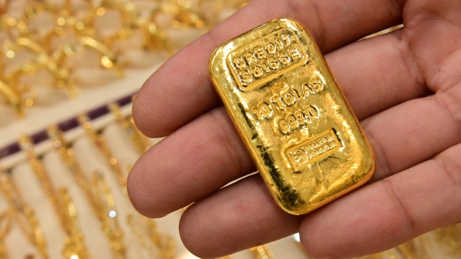 Giá vàng thế giới tăng gần 1%