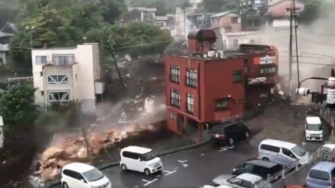 VIDEO Khoảnh khắc lở đất kinh hoàng ở Nhật Bản khiến 20 người mất tích
