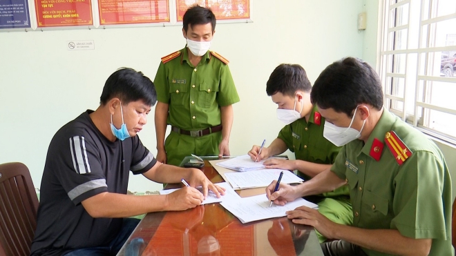 Bắt giam một bị can về hành vi rửa tiền liên quan đến trùm buôn lậu Nguyễn Thị Kim Hạnh