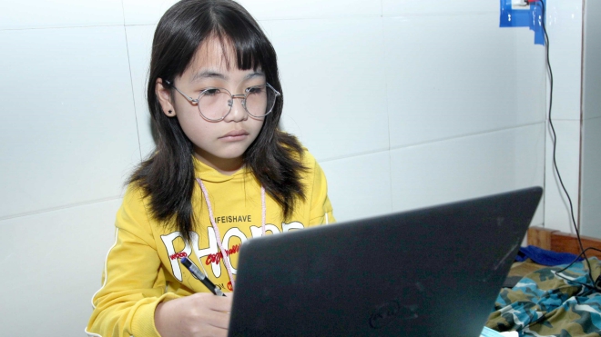 Hà Nội yêu cầu không để học sinh, sinh viên học trực tuyến kéo dài
