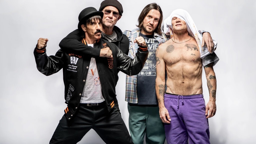 Ban nhạc Red Hot Chili Peppers: Hành trình kỳ lạ qua 4 thập niên