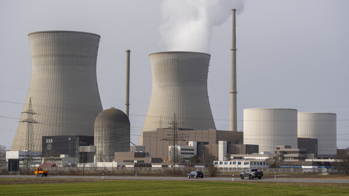 Chuyên gia Đức: Duy trì hoạt động của các nhà máy điện hạt nhân giúp giảm 4% giá điện vào năm tới