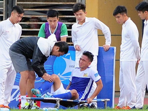 'Người hùng' U20 Việt Nam bình phục, U17 HAGL 'hủy diệt' đàn em Xuân Trường