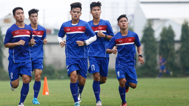 U20 Việt Nam hối hả tập, Hải Phòng mơ về Đặng Văn Lâm 2.0