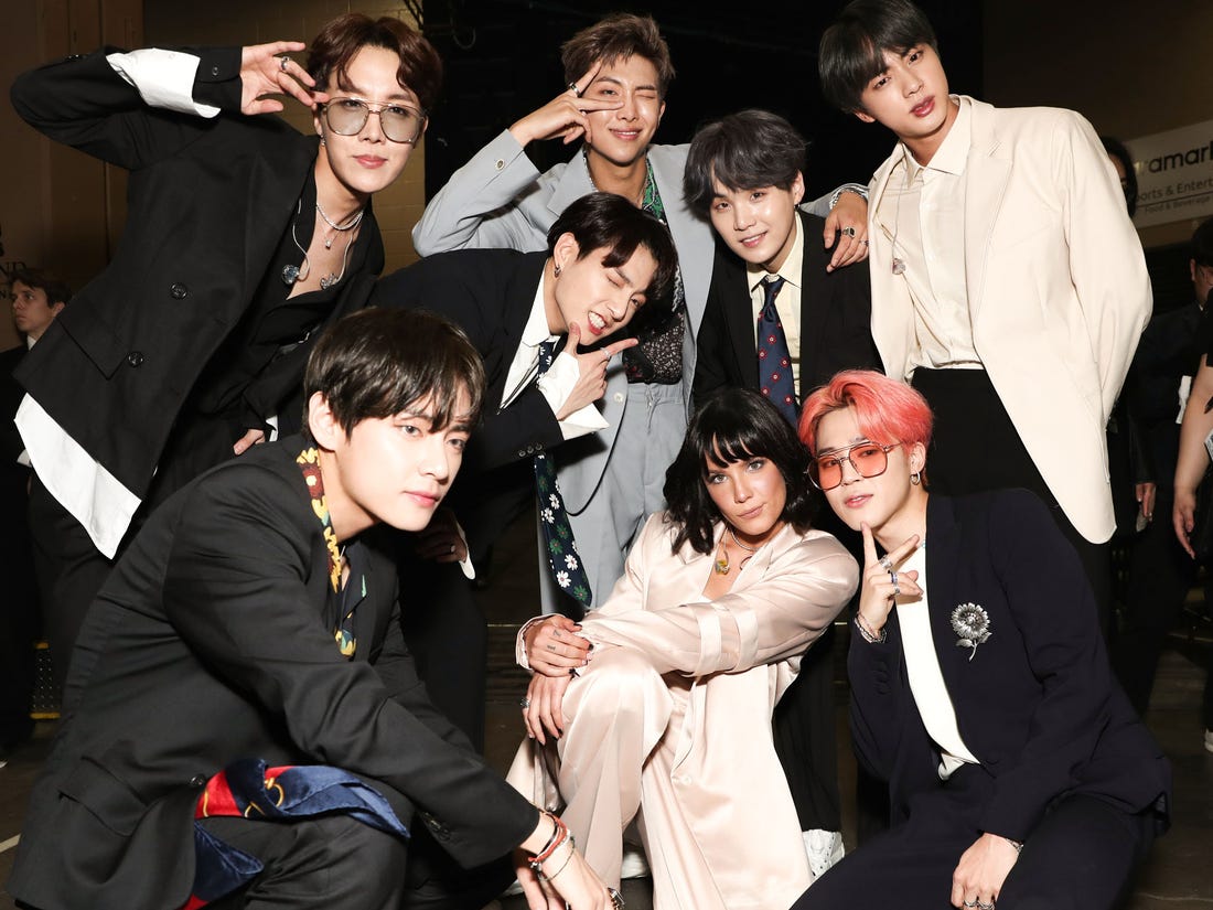 BTS, Halsey, BTS trêu Halsey, Halsey bức xúc vì bị 2 thành viên BTS trêu chọc, Halsey bức xúc vì luôn bị 2 thành viên BTS này lôi ra trêu chọc