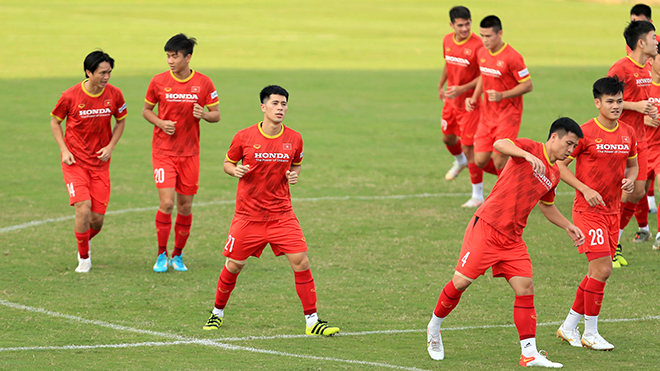 bóng đá Việt Nam, tin tức bóng đá, Việt Nam vs Trung Quốc, lịch thi đấu vòng loại thứ ba World Cup, ĐT việt Nam chốt danh sách, Park Hang Seo, Việt Nam vs Oman