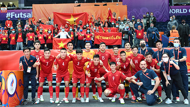 bóng đá Việt Nam, kết quả futsal Việt Nam 2-3 Nga, vòng 1/8 World Cup futsal, HLV Phạm Minh Giang, HLV Phạm Minh Giang mắc covid, Trần Anh Tú, đội tuyển futsal Việt Nam