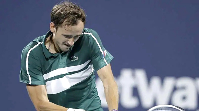 Tennis: Hết Osaka, đến lượt Medvedev tạm biệt Miami Open