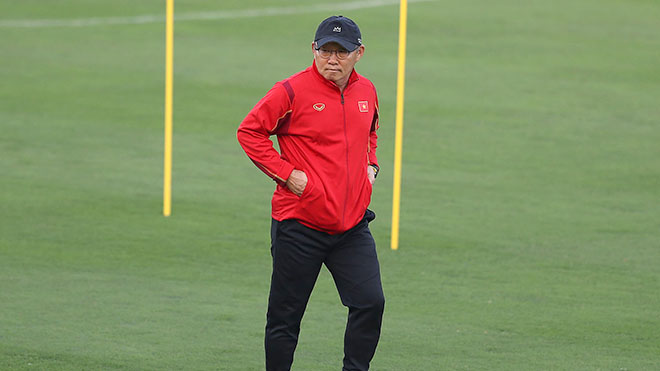 HLV Park Hang Seo sẽ không vội chia tay bóng đá Việt Nam
