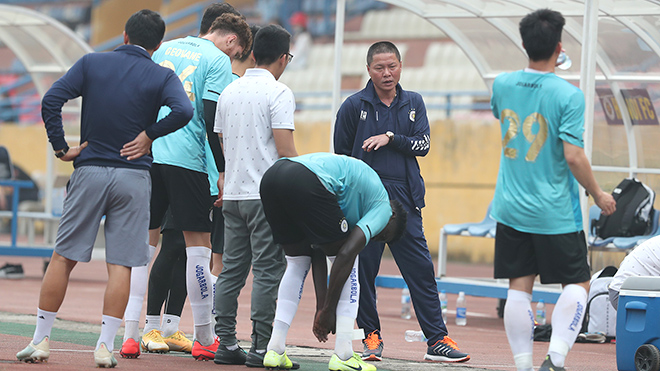 Lịch thi đấu V-League 2021: HAGL vs Bình Định, Hải Phòng vs Hà Nội. Lịch thi đấu bóng đá các trận đá bù vòng 3. Bảng xếp hạng V-League 2021. BXH bóng đá Việt Nam mới nhất