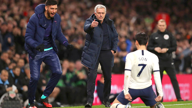 Ngoại hạng Anh: Mourinho trên cơ Guardiola, Tottenham mơ đổi đời?