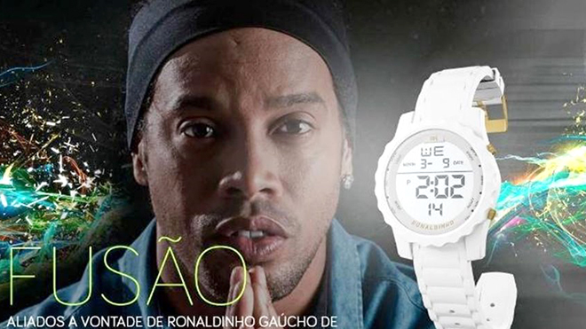 Kinh doanh đa cấp, Ronaldinho bị cảnh sát 'hỏi thăm'