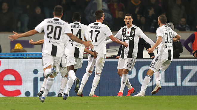 Ronaldo không ngừng ghi bàn: Lịch sử Juventus quan trọng hơn Quả bóng Vàng