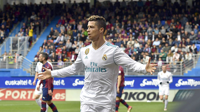 33 tuổi, Ronaldo vẫn biết làm sao để hay nhất trong màu áo Real Madrid