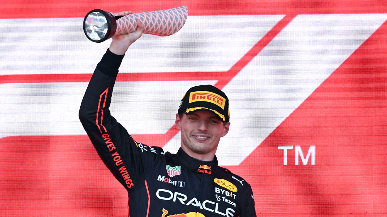 F1 chặng 8 - GP Azerbaijan: Verstappen vô địch, Leclerc ngậm ngùi