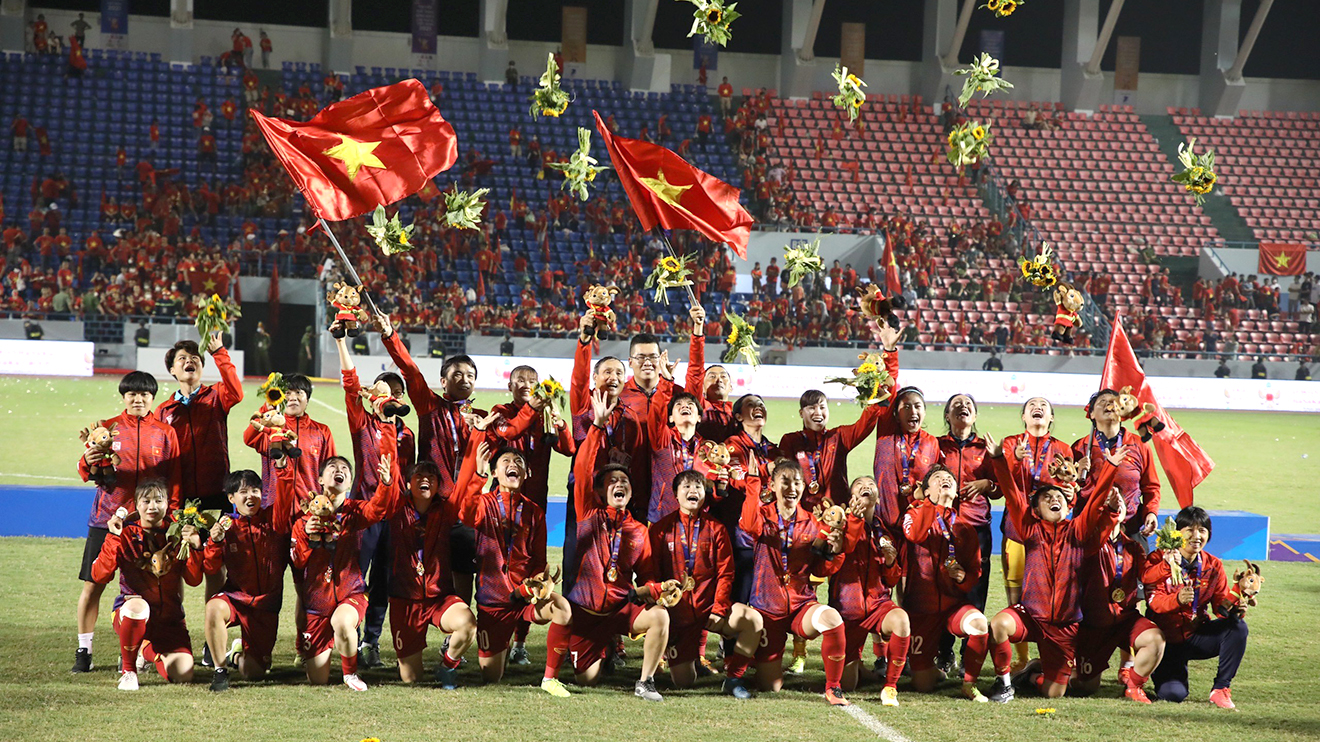 bóng đá Việt Nam, tuyển nữ Việt Nam, HLV Mai Đức Chung, giải bóng đá nữ Đông Nam Á, danh sách đội tuyển nữ Việt Nam, VFF