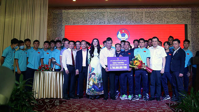 HLV Park Hang Seo chọn quân đá SEA Games 31