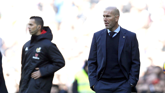 Vì sao Real Madrid phải chuyển nhượng mạnh mẽ trong mùa Đông này?