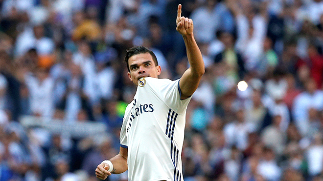 Như Pepe, Ronaldo sẽ sớm bị Real Madrid 'vắt chanh bỏ vỏ'?