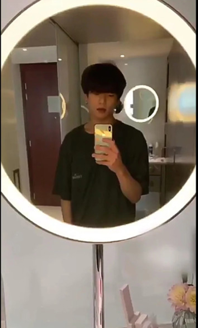 BTS, Jungkook, Jungkook ảnh tự sướng, Jungkook selfie, Jimin, RM BTS, J-Hope