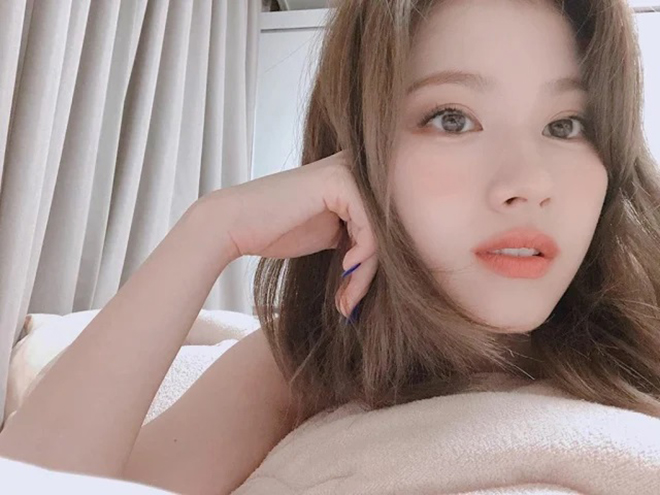 K-pop, Sana Twice, Jisoo Blackpink, 5 nữ thần K-pop, Naeun APRIL, Irene Red