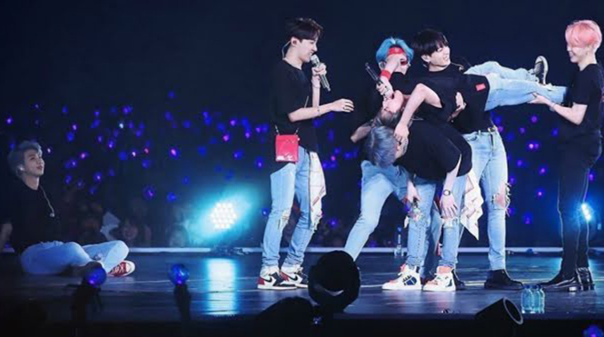 16 màn diễn K-pop ăn khách nhất lọt BXH ‘Billboard Hot Tours’, BTS chiếm phần lớn