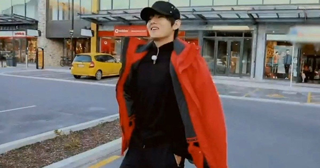 BTS, V BTS, Lý do mẹ V BTS gửi cho anh chiếc áo khoác siêu đắt tiền, Jungkook