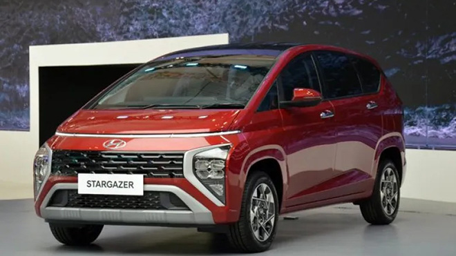 Ra mắt Hyundai Stargazer tại Việt Nam: Giá từ 575 triệu đồng, là trùm công nghệ phân khúc