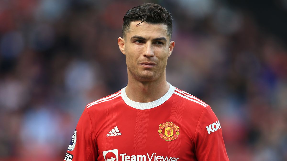 'Rất khó để Ronaldo thi đấu thêm trận nào nữa cho Man Utd'