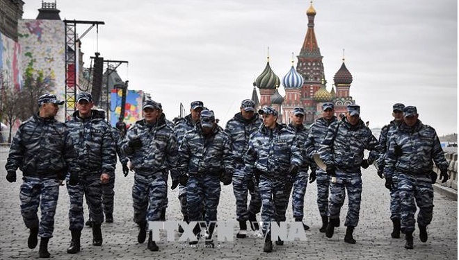 Cảnh sát Nga tuần tra tại Moskva