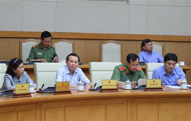 Trong ảnh: Thành viên Ban Chỉ đạo Quốc gia phòng, chống dịch COVID - 19 tham dự phiên họp. Ảnh: Thống Nhất – TTXVN
