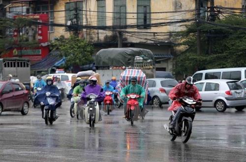 Thủ đô Hà Nội có mây, chiều tối và đêm có mưa rào và dông vài nơi