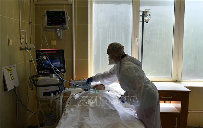 Bệnh nhân điều trị Covid-19 tại bệnh viện Lviv, Ukraine