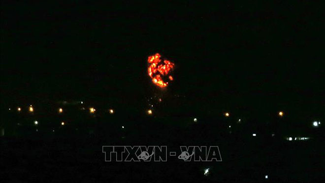 Máy bay chiến đấu của Israel lại tấn công Dải Gaza