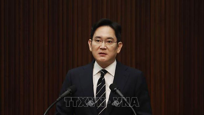Người thừa kế Tập đoàn Samsung bị kết án 2 năm rưỡi tù giam