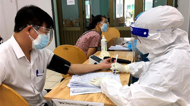 Bộ Y tế đề nghị TP HCM, Long An, Đồng Nai, Bình Dương tăng tốc tiêm vaccine Covid-19