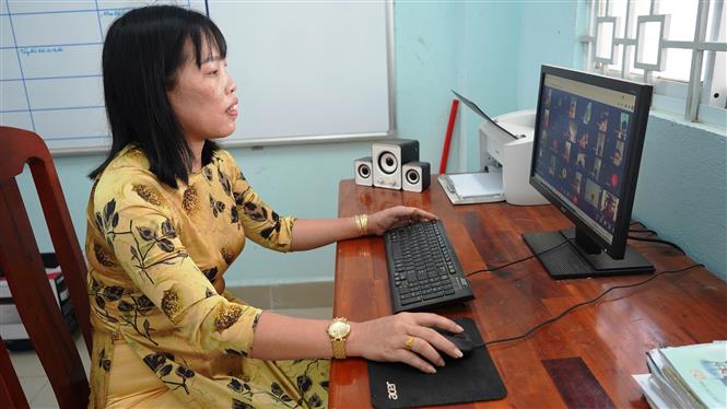 Kỳ họp thứ 2 HĐND thành phố Hà Nội, Đề xuất giảm 25% học phí học trực tuyến, đề xuất giảm học phí học trực tuyến, đề xuất giảm học phí, học trực tuyến, họp HĐND thành phố