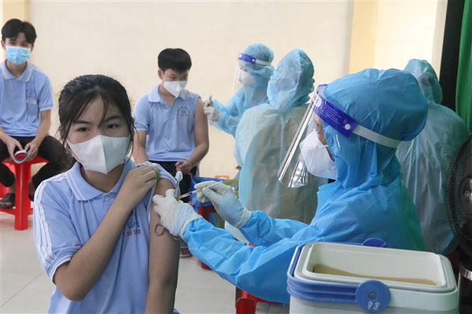 Trà Vinh tiêm vaccine cho học sinh, tiêm vaccine phòng Covid19 cho học sinh, tiêm vaccine phòng Covid-19 cho học sinh lớp 6, tiêm phòng vaccine Covid-19, covid-19