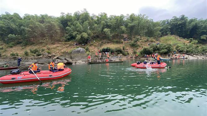 Vụ lật thuyền trên sông Mã (Thanh Hóa): Đã tìm thấy thi thể 2 nạn nhân