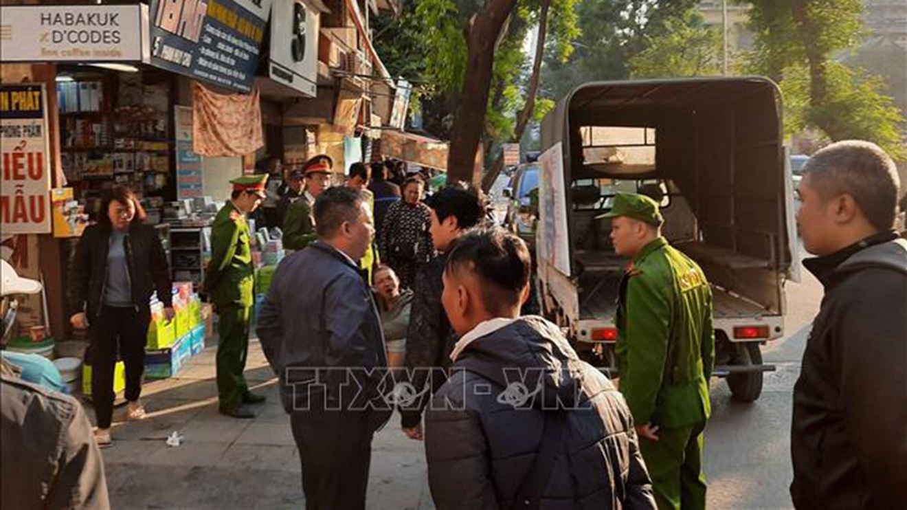 Hà Nội nổ súng ẩu đả, nổ súng ẩu đả