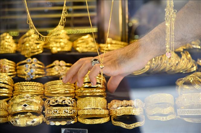 giá vàng, giá vàng tăng, giá vàng trong nước, giá vàng trong nước tăng, giá vàng trong nước tại các doanh nghiệp tăng, vàng trong trước tăng, vàng cán mốc 70 triệu
