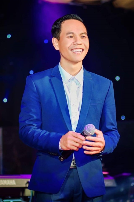 MC Việt Hồ