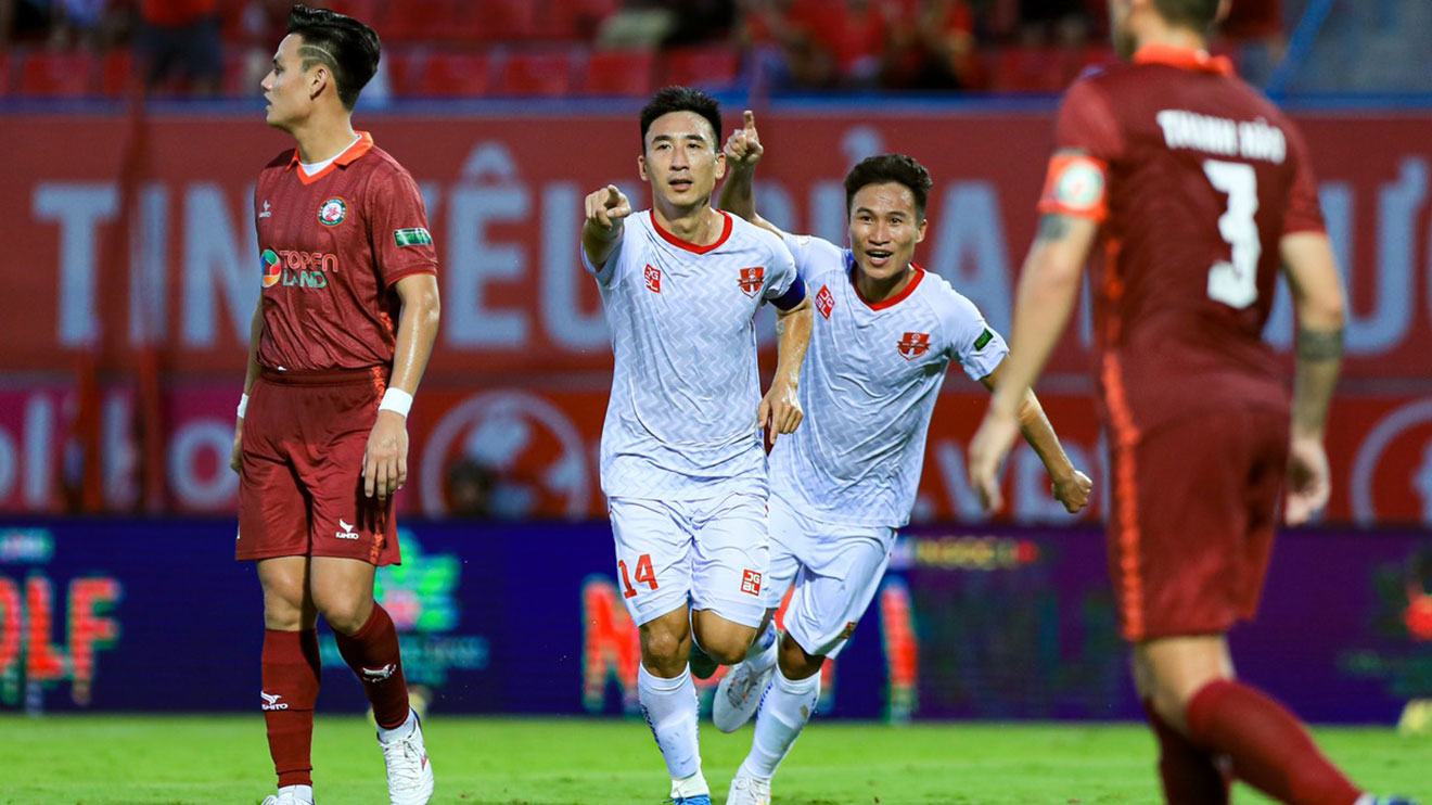 Video bàn thắng Hải Phòng 3-1 Bình Định: Trở lại ngôi đầu bảng