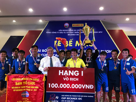 Bình Hòa Tân Phước Khánh bảo vệ thành công chức vô địch năm thứ 2 liên tiếp để nhận số tiền thưởng kỷ lục. Ảnh: V.H