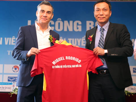 HLV Rodrigo đặt mục tiêu đưa Việt Nam trở lại World Cup futsal như đã từng làm được năm 2016. Ảnh: Quang Liêm
