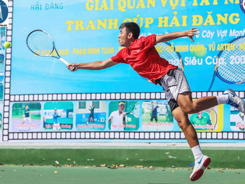 Lý Hoàng Nam là thần tượng và động lực của nhiều người đam mê quần vợt Tây Ninh. Ảnh: LT