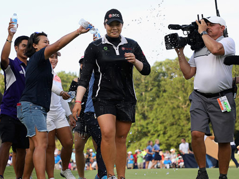 Khoảnh khắc Ariya Jutanugarn vô địch US Open. Ảnh: TM