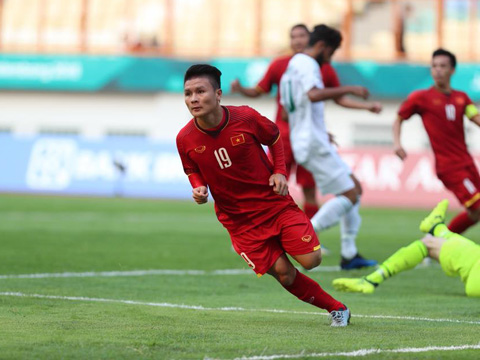 Quang Hải ghi bàn mở ra chiến thắng cho U23 Việt Nam. Ảnh: Hoàng Linh