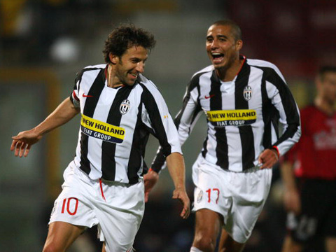 David Trezegeut khi còn đá cặp với Del Piero ở Juventus. Ảnh: Sports